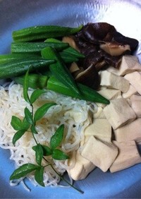 田舎風関西味・高野豆腐とシラタキの煮しめ
