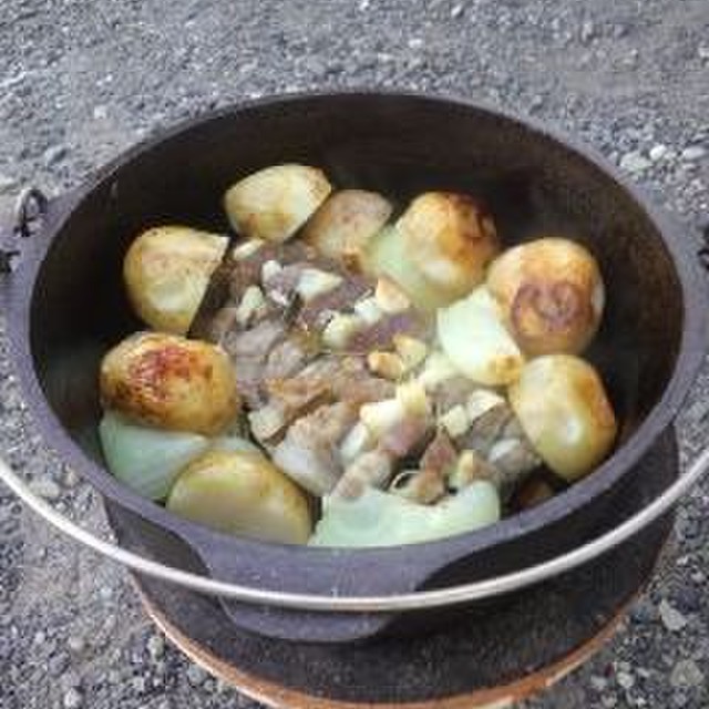 ダッチオーブンでローストポーク レシピ 作り方 By はんぱん クックパッド 簡単おいしいみんなのレシピが350万品