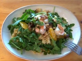 海老とルッコラのパスタサラダ