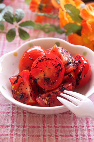 簡単★プチトマトのゆかり和えの写真