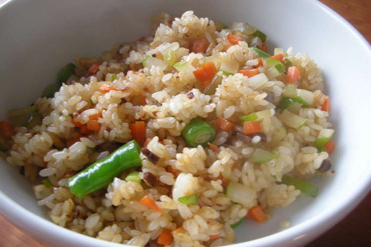 素材を味わう にんじんチャーハン レシピ 作り方 By 山田純平 エネ農 クックパッド 簡単おいしいみんなのレシピが354万品