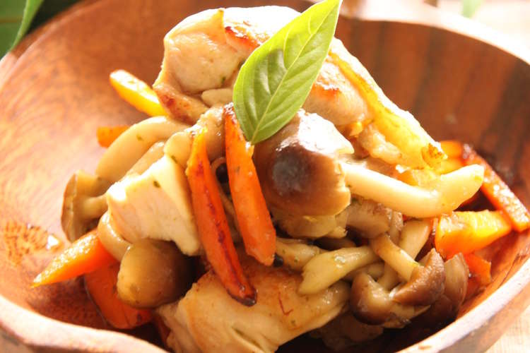 鶏肉のバジル炒め レシピ 作り方 By ぽっぽぺぺ クックパッド 簡単おいしいみんなのレシピが357万品