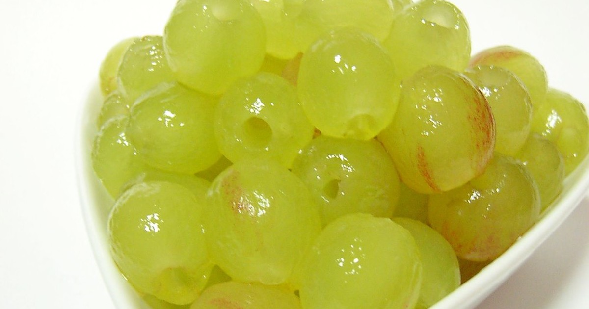 簡単 最速 綺麗 巨峰の皮むき タネ取り レシピ 作り方 By おとめてお クックパッド 簡単おいしいみんなのレシピが357万品