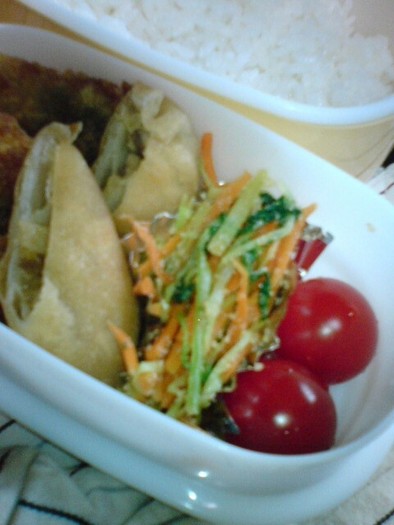 お弁当に☆水菜とにんじんのごまあえの写真