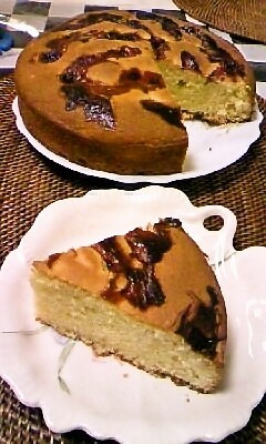 アーモンドたっぷりケーキ。