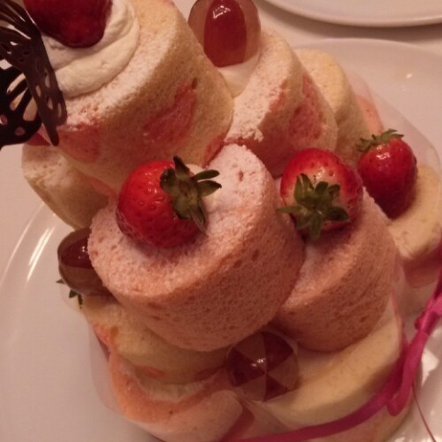 ロールケーキでタワー レシピ 作り方 By はらぺこ ゆん クックパッド
