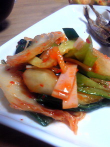 キムチときゅうりと小松菜サラダの画像