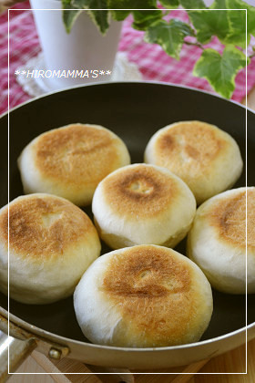 フライパンでパン!!＠フライパン26㎝の画像