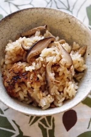 干し椎茸だけの簡単炊き込みご飯の画像