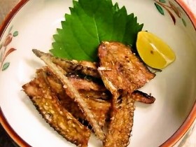 レンジで!!秋刀魚や鯵の骨せんべい♪
