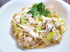 豚ネギ焼きうどん(o^-')b