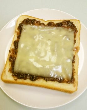 あんことチーズのトーストの画像