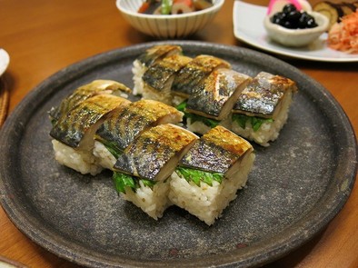 簡単☆おいしい♪焼き鯖寿司の写真