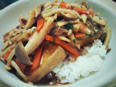 レンジ料理☆厚揚げ豆腐のピリ辛丼の写真