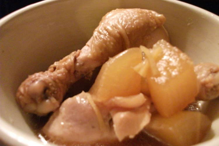 大根 と 鶏肉 の 煮物