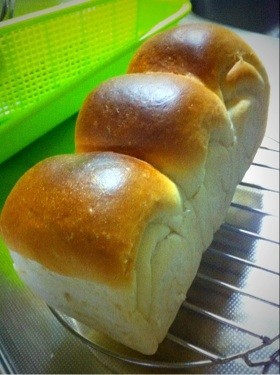 定番の食パンの画像
