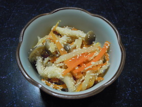 大根とにんじんのたらこ和え