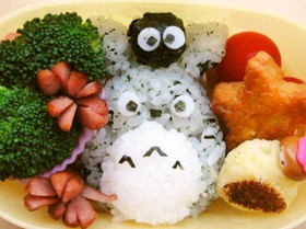 わかめご飯の素でできるトトロ☆キャラ弁