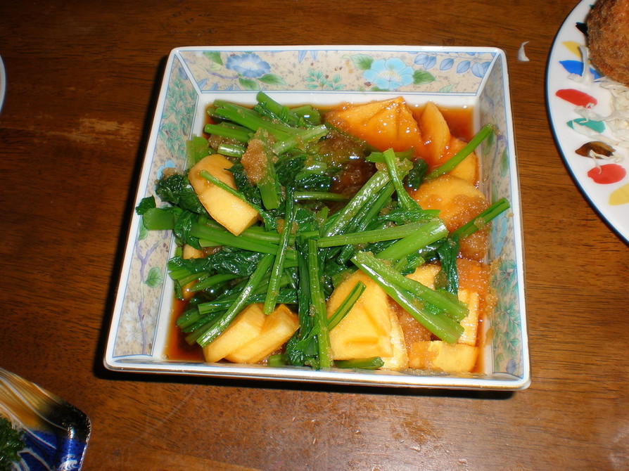小松菜と柿で和え物の画像