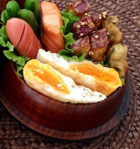 お弁当に♪二つ折り目玉焼き