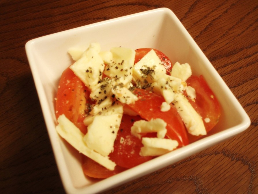 簡単☆トマトとチーズのサラダ☆の画像