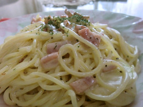 にんにくベーコン生クリームで極上パスタ