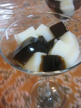 オッサンの白黒コーヒーゼリー