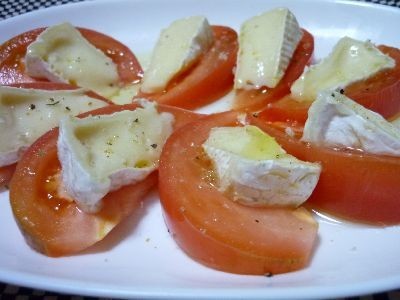 トマトとカマンベールチーズのカプレーゼの画像