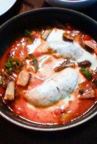 鶏肉とモッツアレラ　トマトソース