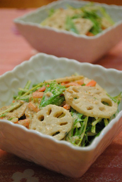 しゃっきりレンコンと水菜のごまマヨサラダの写真