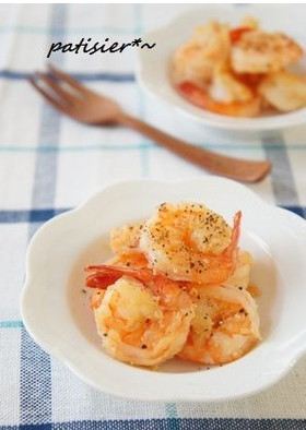 エビのにんにく炒め✿チーズ風味