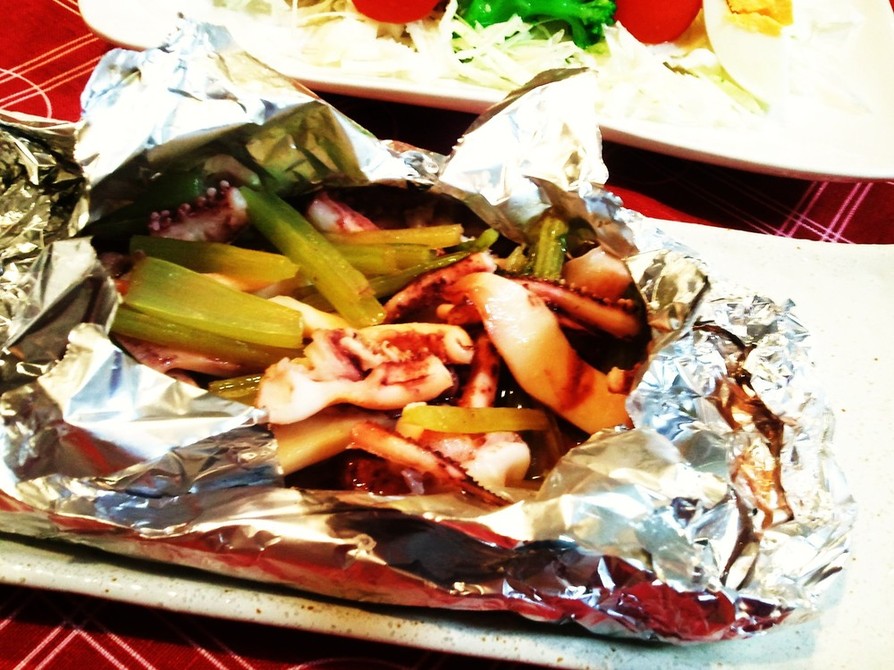 イカと小松菜のホイル焼きの画像
