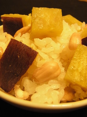 サツマイモとどんぐりの炊き込みご飯