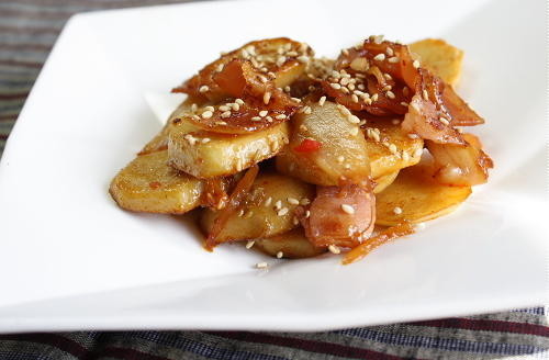 里芋とキムチの甘辛炒めの画像
