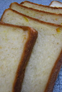 黄桃缶で食パン