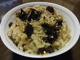 鯨大和煮入り!炊き込みごはん♪♪