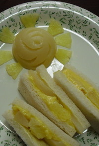 太陽印、白桃とパインのフルーツサンド