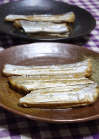新鮮な太刀魚の煮魚（しょうゆだけ！）