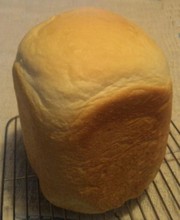 粉ミルク大量消費の食パンの写真