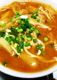 キムチ鍋の素で味噌キムチスープ