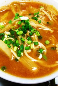 キムチ鍋の素で味噌キムチスープ