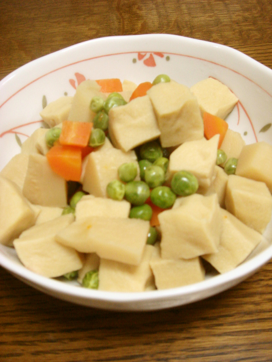 高野豆腐と野菜の煮物の画像
