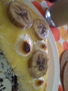 カスタードバナナの幸せトーストの画像