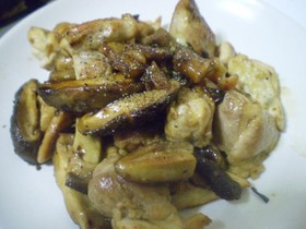 きのこと鶏肉のレモン醤油ソテー