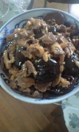 豚すねとしいたけ煮