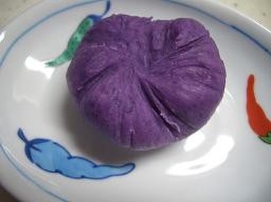 紫イモの茶巾の写真