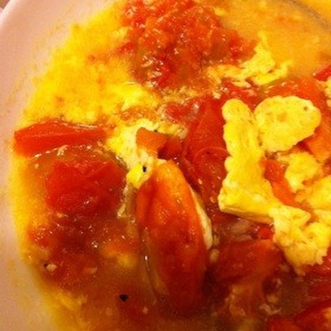 レンジでトマトと卵の美肌スープ