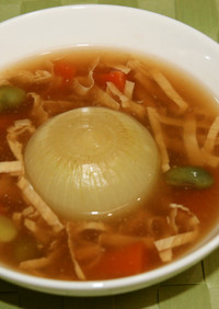 丸ごと玉ねぎのほっこり生姜スープ
