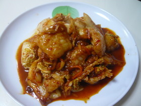 味噌がミソです。白身魚とキムチの炒め物