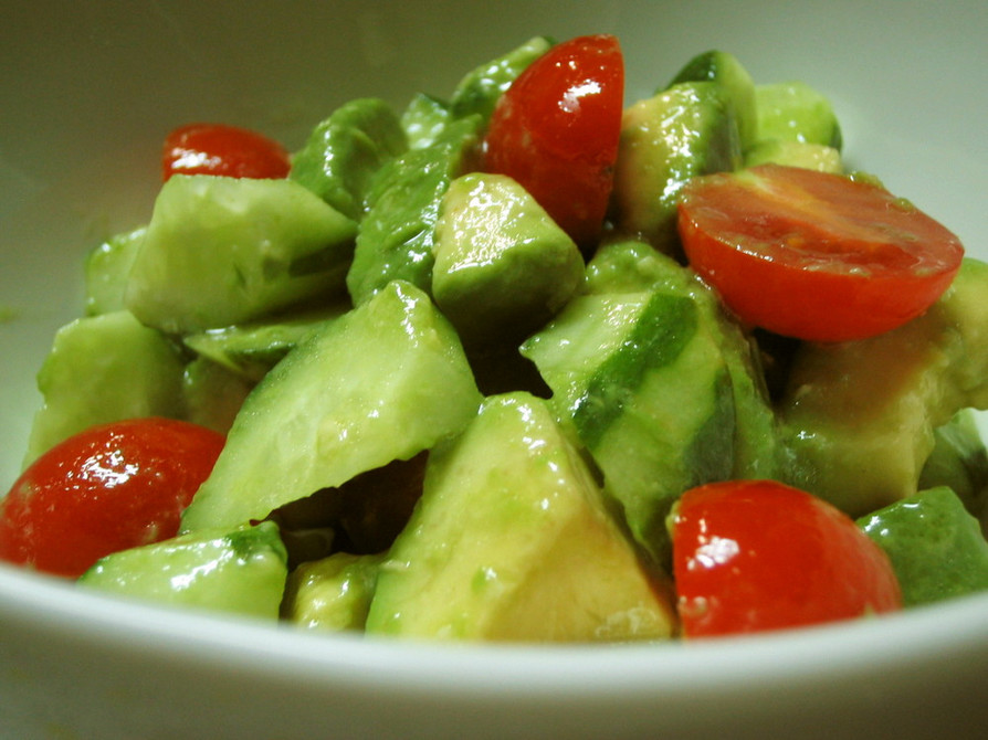 イタリアンアボカドキュウリトマトサラダのレシピ